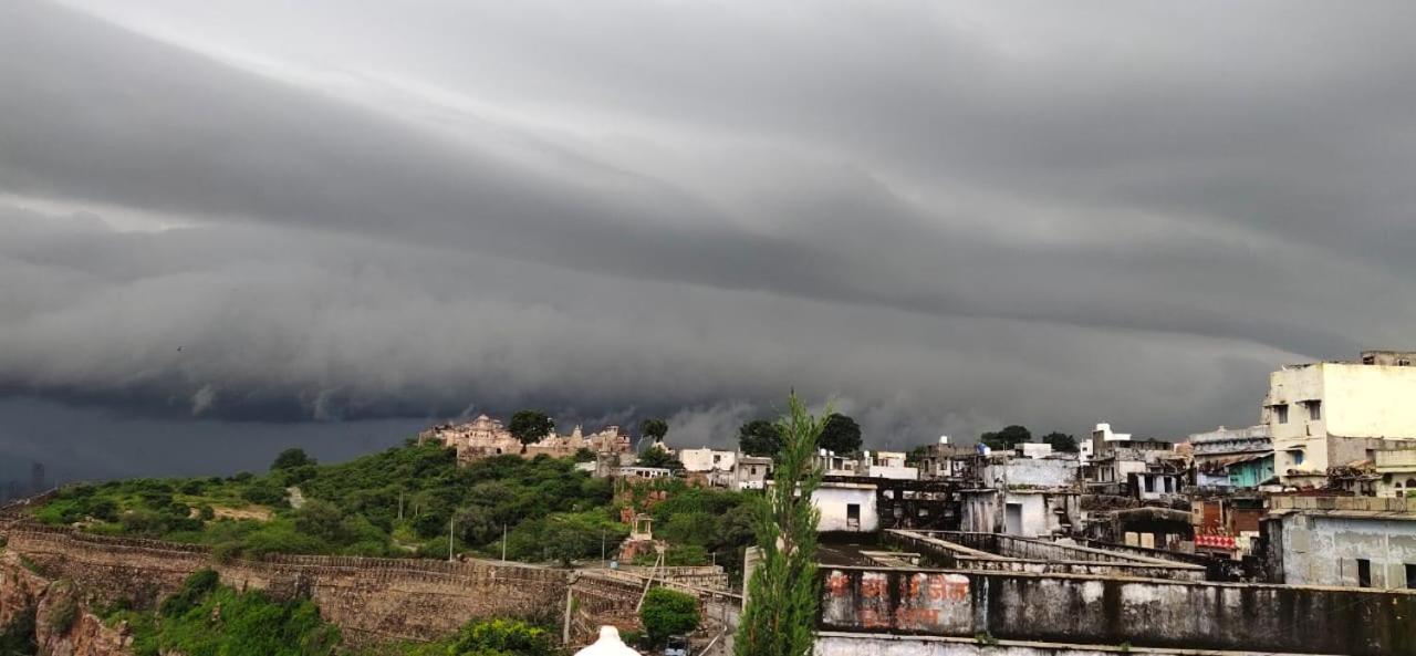 Chittorgarh Fort Haveli Bed & Breakfast Exterior photo